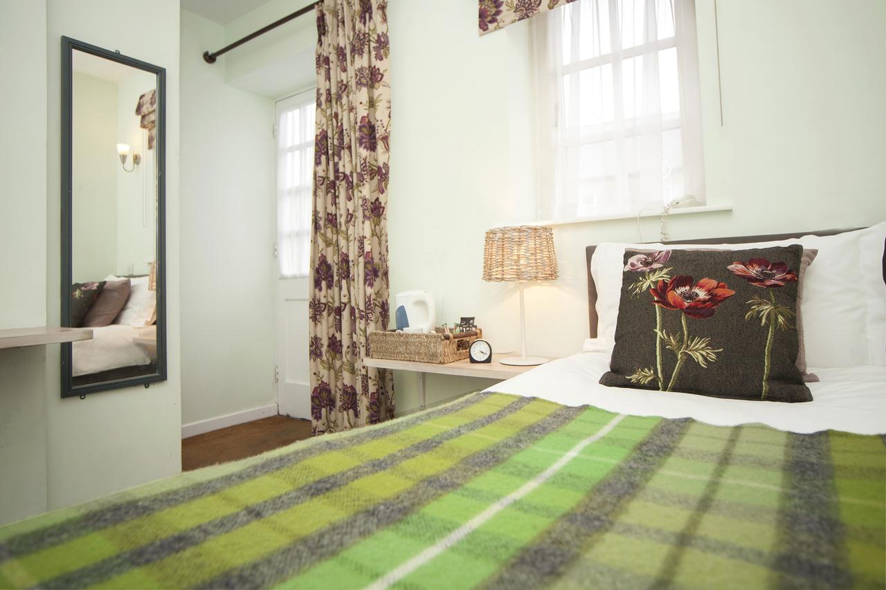 The Conigre Hotel Melksham Ngoại thất bức ảnh